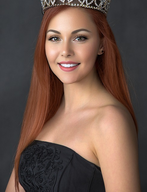 直拍横打反手拨球细节.