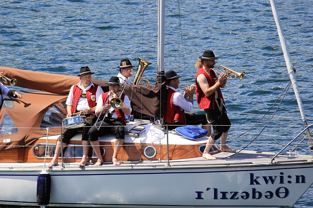 乔治和卡瓦 乔治和卡瓦